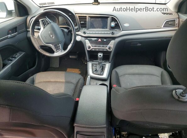 5NPD84LF4JH237788 2018 HYUNDAI ELANTRA White Առջևի վահանակի տեսք