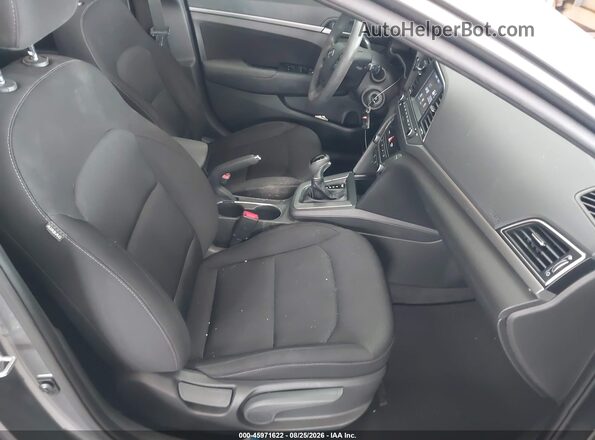 5NPD84LF4JH291477 2018 HYUNDAI ELANTRA Gray Front interior view