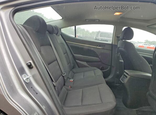 5NPD84LF4JH396276 2018 HYUNDAI ELANTRA Gray Widok tylnych siedzeń