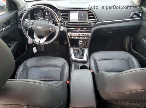 5NPD84LF4KH416270 2019 HYUNDAI ELANTRA Белый Вид панели приборов