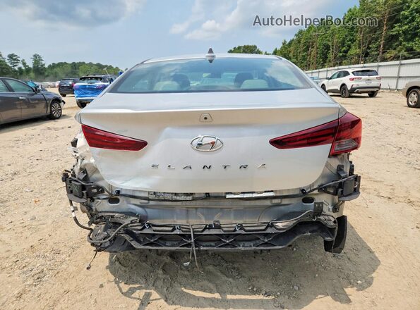 5NPD84LF4LH506715 2020 HYUNDAI ELANTRA Серебряный Вид сзади