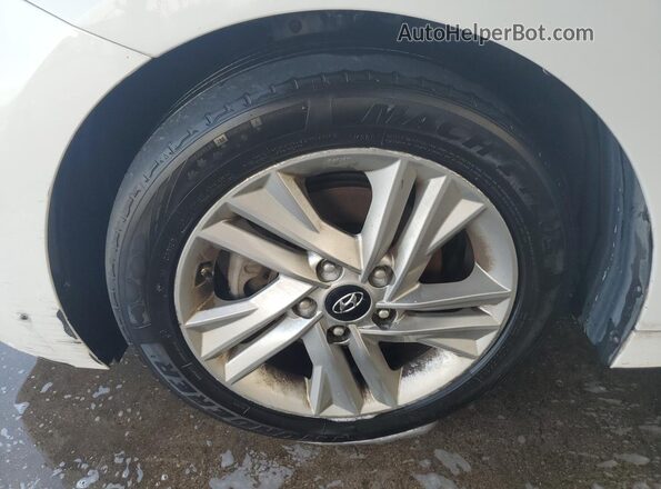 5NPD84LF4LH579910 2020 HYUNDAI ELANTRA White 