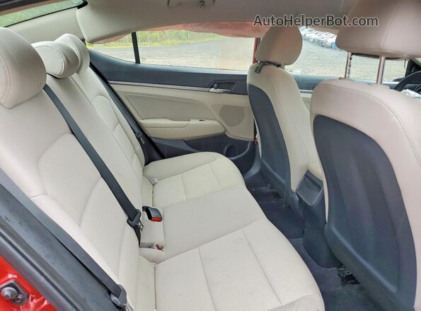5NPD84LF5HH003623 2017 HYUNDAI ELANTRA Red Հետևի նստատեղերի տեսք