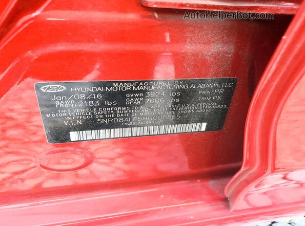 5NPD84LF5HH005565 2017 HYUNDAI ELANTRA Red Widok komory silnika