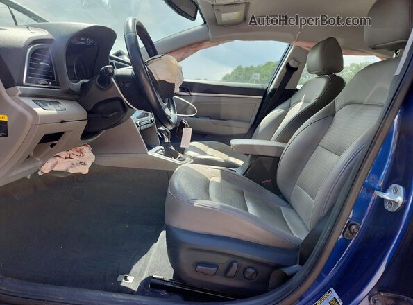 5NPD84LF5HH008837 2017 HYUNDAI ELANTRA Blue Front interior view