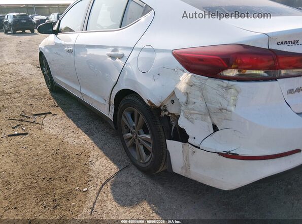 5NPD84LF5HH015772 2017 HYUNDAI ELANTRA White Front view