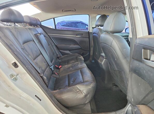 5NPD84LF5HH040249 2017 HYUNDAI ELANTRA White Widok tylnych siedzeń