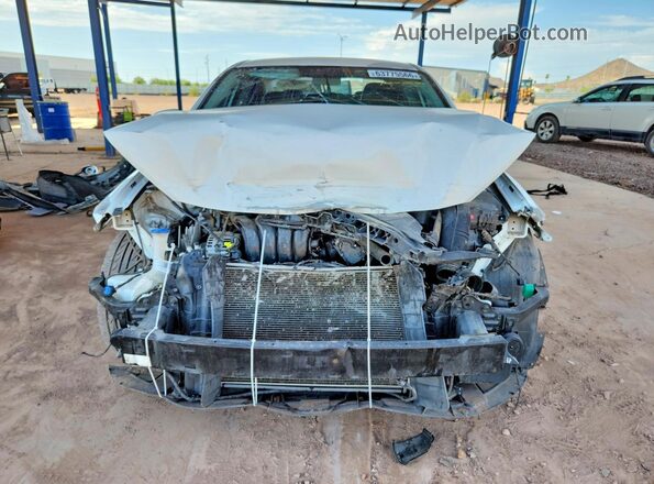 5NPD84LF5HH040249 2017 HYUNDAI ELANTRA White Widok z przodu