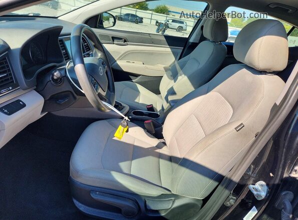 5NPD84LF5HH048111 2017 HYUNDAI ELANTRA Black Front interior view