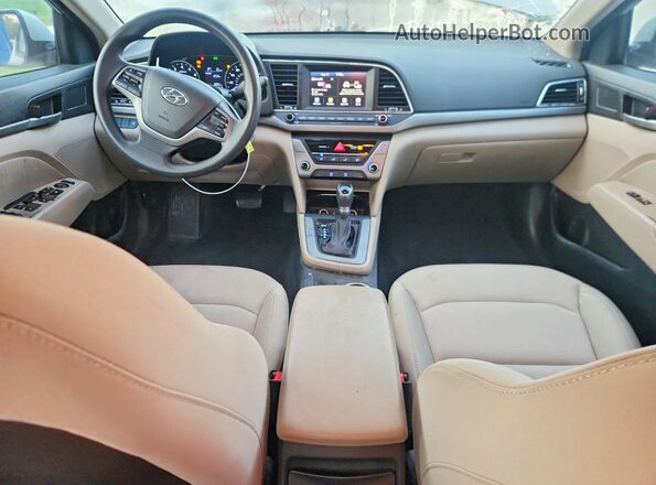 5NPD84LF5HH056743 2017 HYUNDAI ELANTRA Silver Առջևի վահանակի տեսք