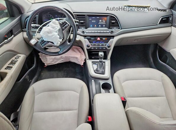 5NPD84LF5HH098250 2017 HYUNDAI ELANTRA Red წინა პანელის ხედი