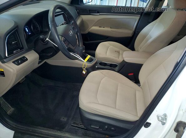 5NPD84LF5HH134731 2017 HYUNDAI ELANTRA White Vista interior delantera