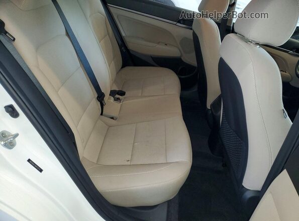 5NPD84LF5HH134731 2017 HYUNDAI ELANTRA White Vista de los asientos traseros