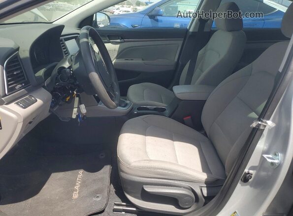 5NPD84LF5HH138147 2017 HYUNDAI ELANTRA Silver Vista interior delantera