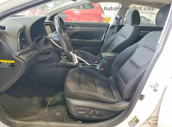 5NPD84LF5HH174887 2017 HYUNDAI ELANTRA Белый Вид подкапотного пространства