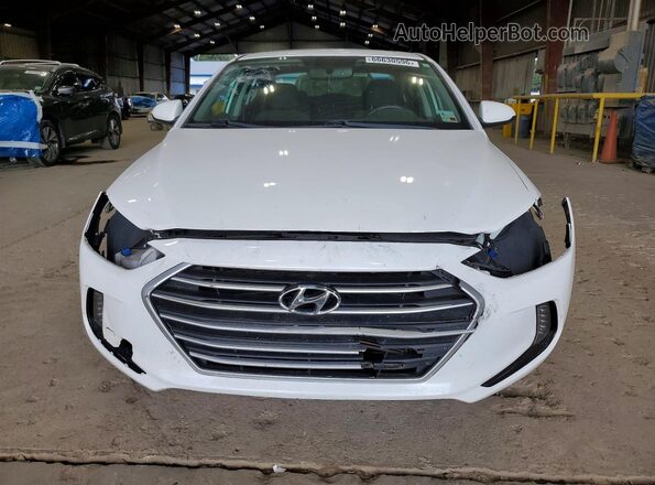 5NPD84LF5HH174887 2017 HYUNDAI ELANTRA Белый Вид панели приборов
