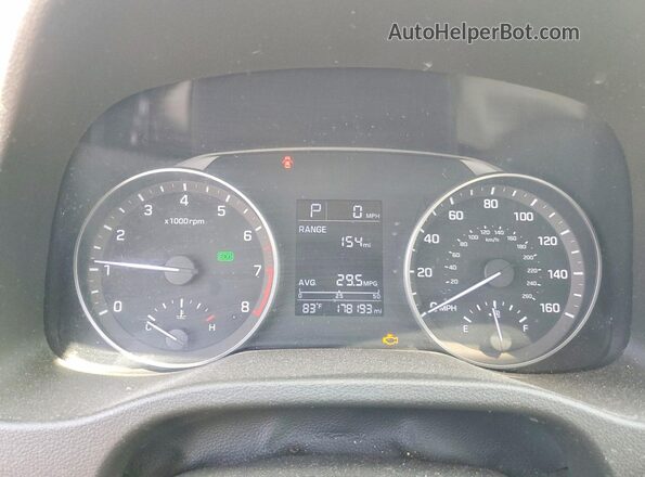 5NPD84LF5HH179944 2017 HYUNDAI ELANTRA Beige ხელსაწყოთა პანელის ხედი