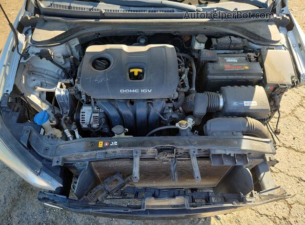 5NPD84LF5JH242577 2018 HYUNDAI ELANTRA Silver Widok wnętrza z tyłu