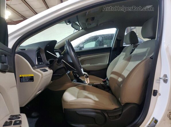 5NPD84LF5JH265373 2018 HYUNDAI ELANTRA White Вид салону спереду