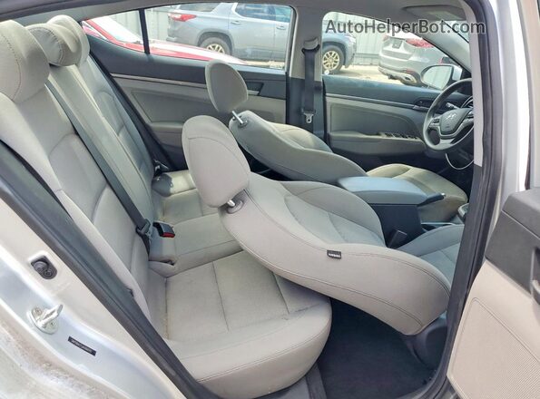 5NPD84LF5JH266555 2018 HYUNDAI ELANTRA Silver უკანა სავარძლების ხედი
