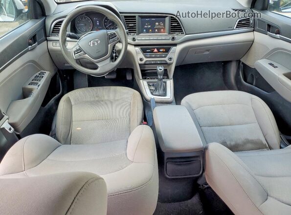 5NPD84LF5JH266555 2018 HYUNDAI ELANTRA Silver წინა პანელის ხედი
