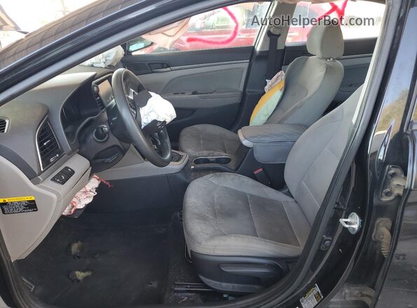 5NPD84LF5JH319724 2018 HYUNDAI ELANTRA Black Front interior view