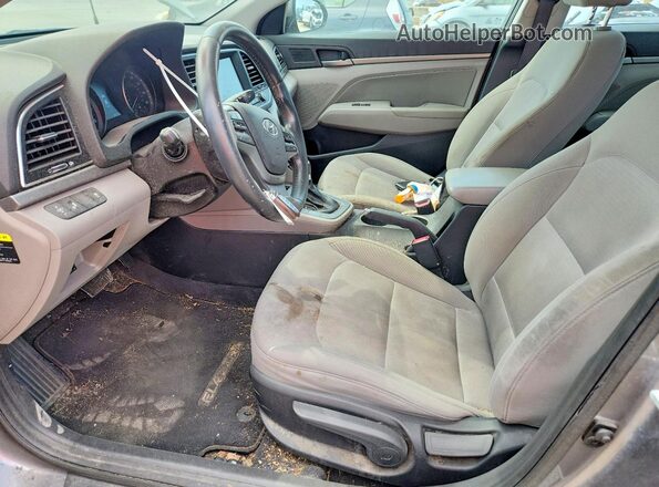 5NPD84LF5JH321814 2018 HYUNDAI ELANTRA Gray Вид салону спереду