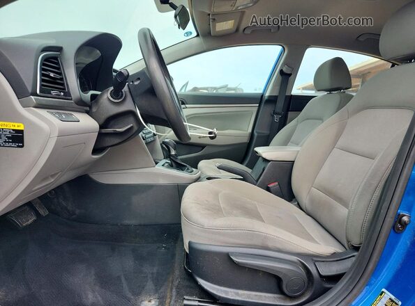 5NPD84LF5JH334272 2018 HYUNDAI ELANTRA Blue Widok wnętrza z przodu