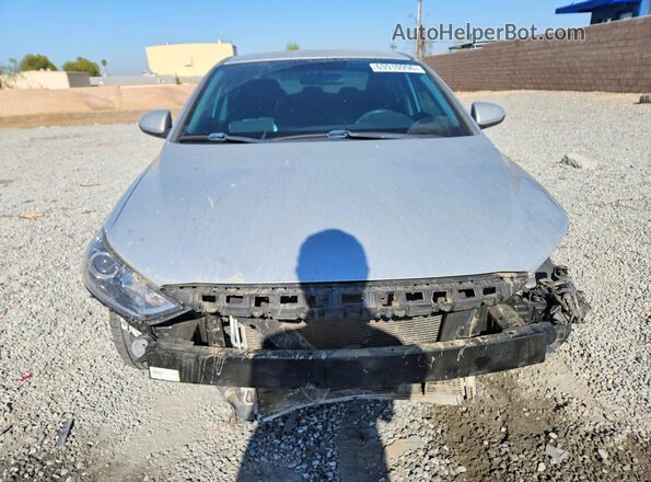 5NPD84LF5JH347846 2018 HYUNDAI ELANTRA Silver Widok z przodu
