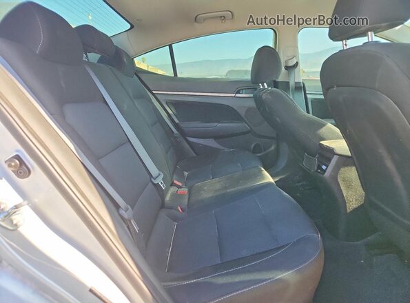 5NPD84LF5JH347846 2018 HYUNDAI ELANTRA Silver Widok tylnych siedzeń