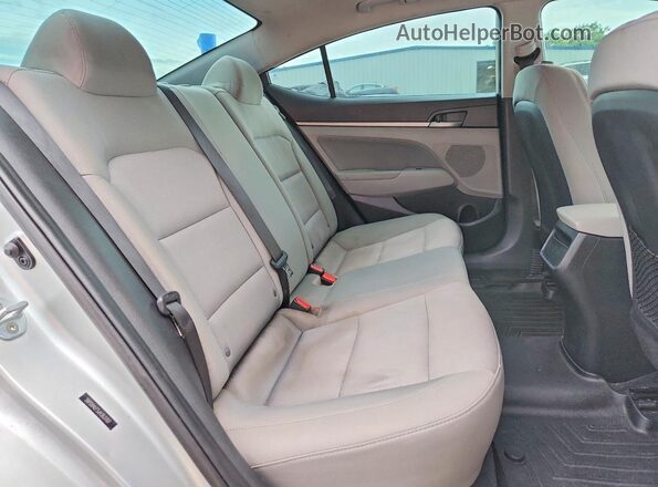 5NPD84LF5JH363707 2018 HYUNDAI ELANTRA Silver უკანა სავარძლების ხედი