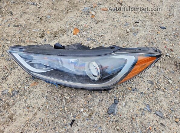 5NPD84LF5JH363707 2018 HYUNDAI ELANTRA Silver ძრავის განყოფილების ხედი