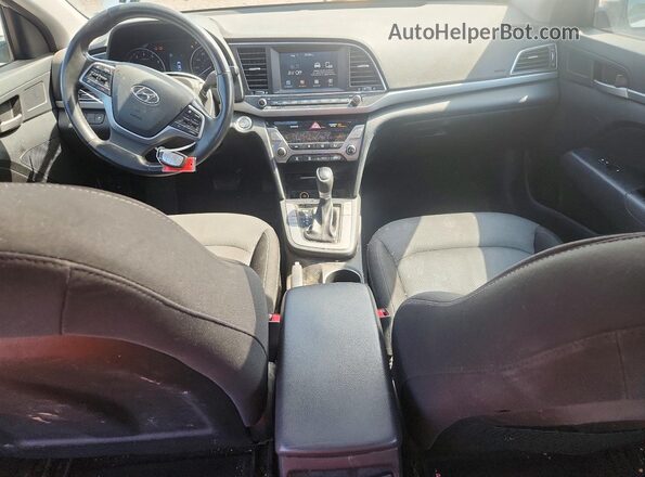 5NPD84LF5JH367580 2018 HYUNDAI ELANTRA Silver Առջևի վահանակի տեսք