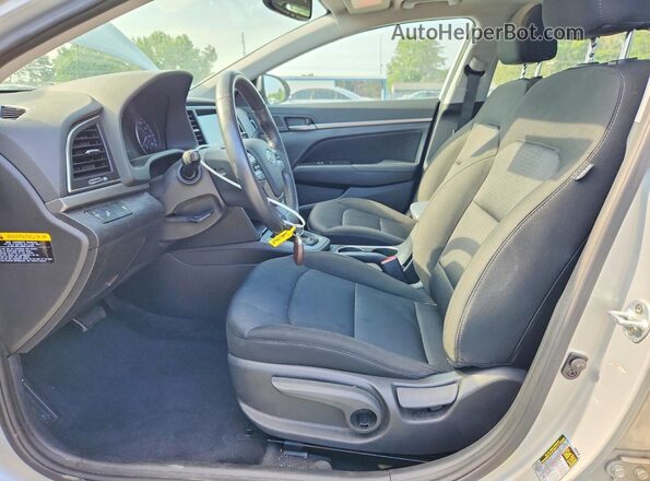 5NPD84LF5JH397744 2018 HYUNDAI ELANTRA Silver Front interior view