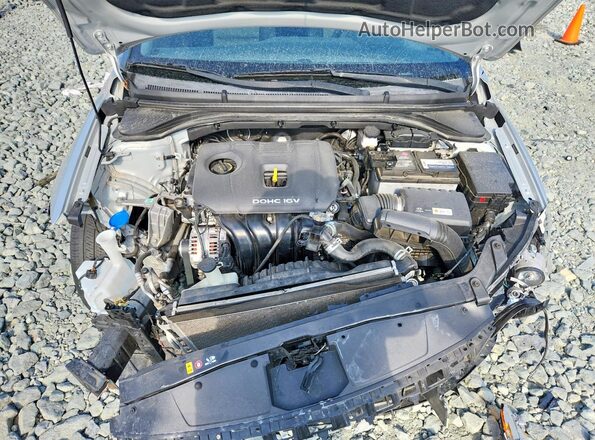 5NPD84LF5JH397744 2018 HYUNDAI ELANTRA Silver Rear interior view