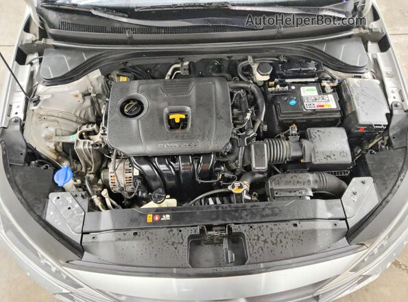 5NPD84LF5LH630248 2020 HYUNDAI ELANTRA Silver Rear interior view