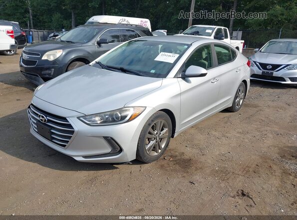 5NPD84LF6HH015456 2017 HYUNDAI ELANTRA Silver Vista tres cuartos delantera izquierda