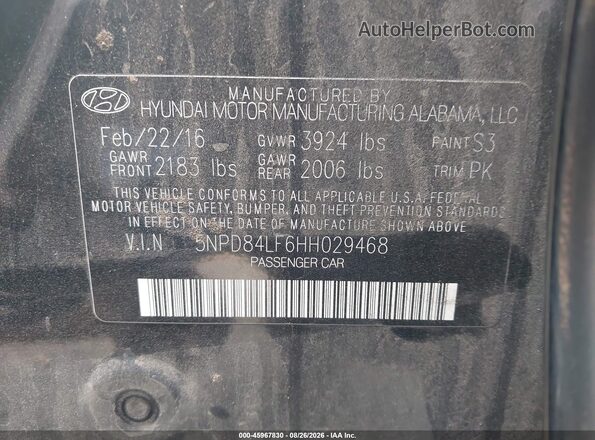 5NPD84LF6HH029468 2017 HYUNDAI ELANTRA Black Widok komory silnika
