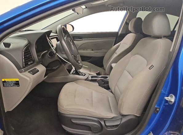 5NPD84LF6HH032158 2017 HYUNDAI ELANTRA Синий Вид салона спереди