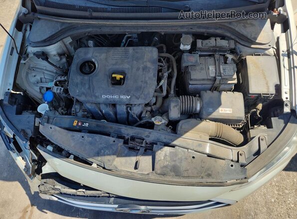 5NPD84LF6HH041314 2017 HYUNDAI ELANTRA Beige Rear interior view