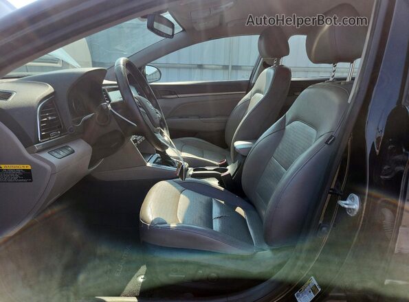 5NPD84LF6HH060770 2017 HYUNDAI ELANTRA Black Widok wnętrza z przodu