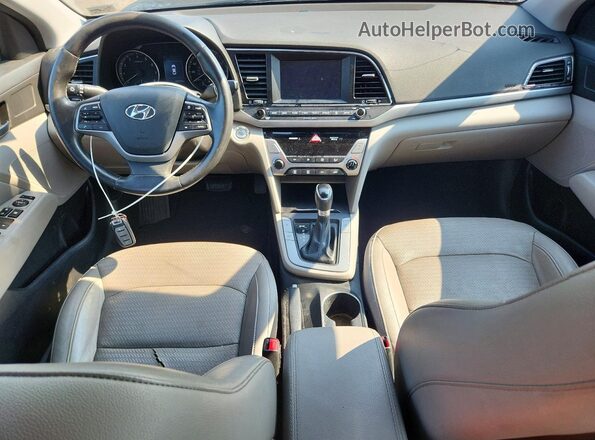 5NPD84LF6HH060770 2017 HYUNDAI ELANTRA Black Widok deski rozdzielczej