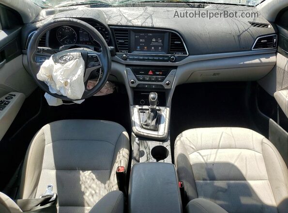 5NPD84LF6HH114505 2017 HYUNDAI ELANTRA Серебряный Вид панели приборов