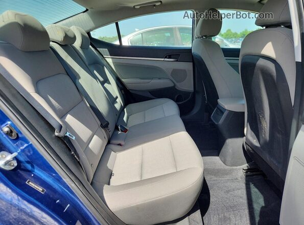 5NPD84LF6HH121809 2017 HYUNDAI ELANTRA Blue Widok tylnych siedzeń