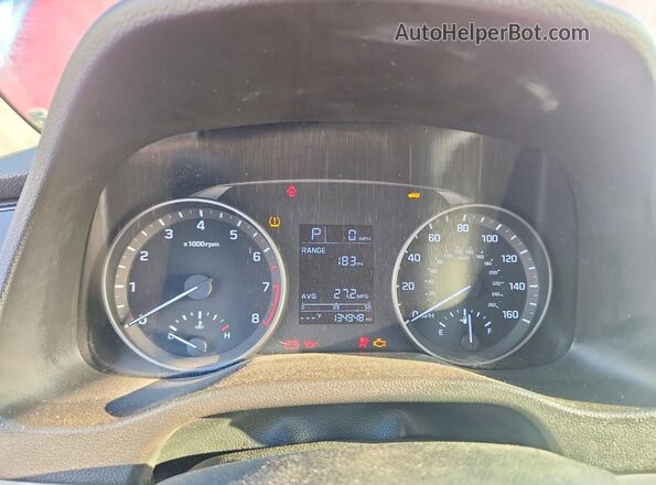 5NPD84LF6HH150856 2017 HYUNDAI ELANTRA Red Widok zestawu wskaźników