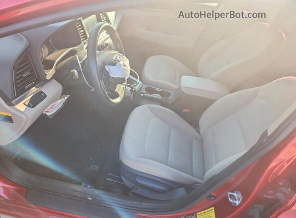 5NPD84LF6HH150856 2017 HYUNDAI ELANTRA Red Widok wnętrza z przodu