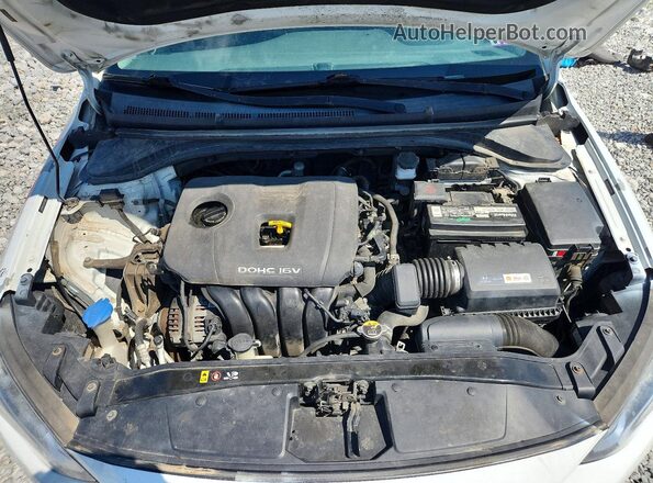 5NPD84LF6JH215842 2018 HYUNDAI ELANTRA White Rear interior view