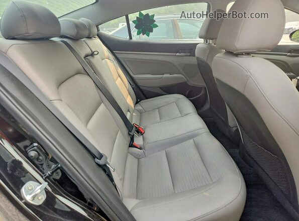 5NPD84LF6JH272221 2018 HYUNDAI ELANTRA Black Հետևի նստատեղերի տեսք