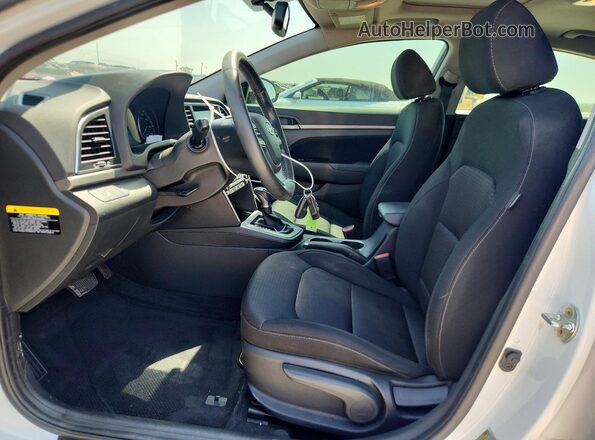 5NPD84LF6JH289973 2018 HYUNDAI ELANTRA White Widok wnętrza z przodu