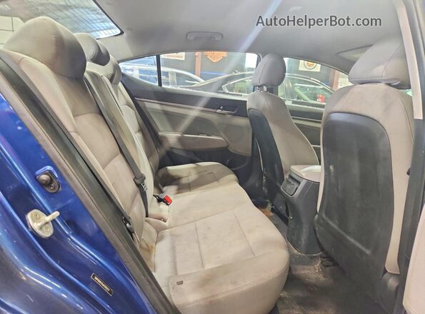 5NPD84LF6JH316217 2018 HYUNDAI ELANTRA Blue Widok tylnych siedzeń